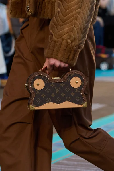 Look 136